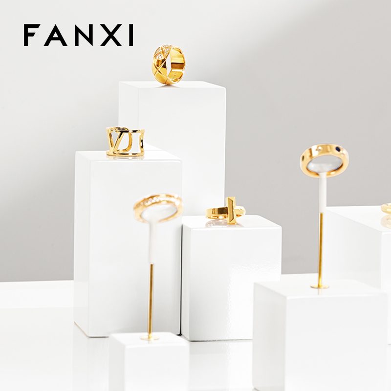 FANXI original design TT252 white spray painted jewelry display set for jewelry store