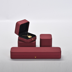 Fashion design custom logo red pu leather jewelry boxes TC-H06502