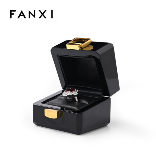 Accept custom design shiny black wooden ring box engagement ring box