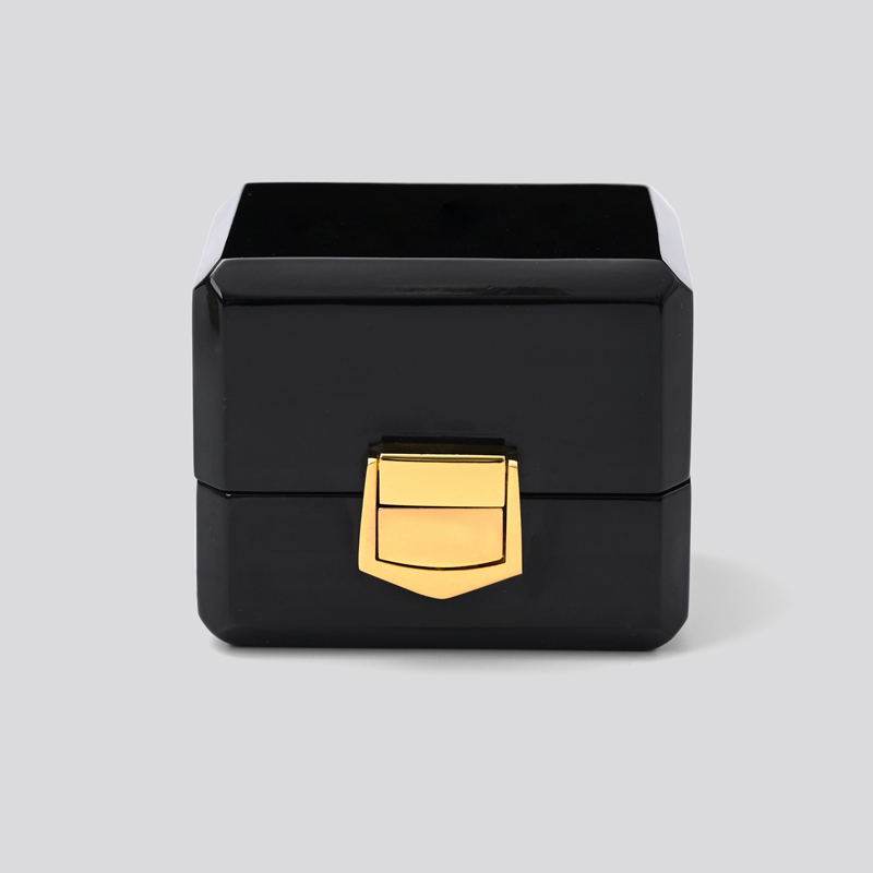 Accept custom design shiny black wooden ring box engagement ring box