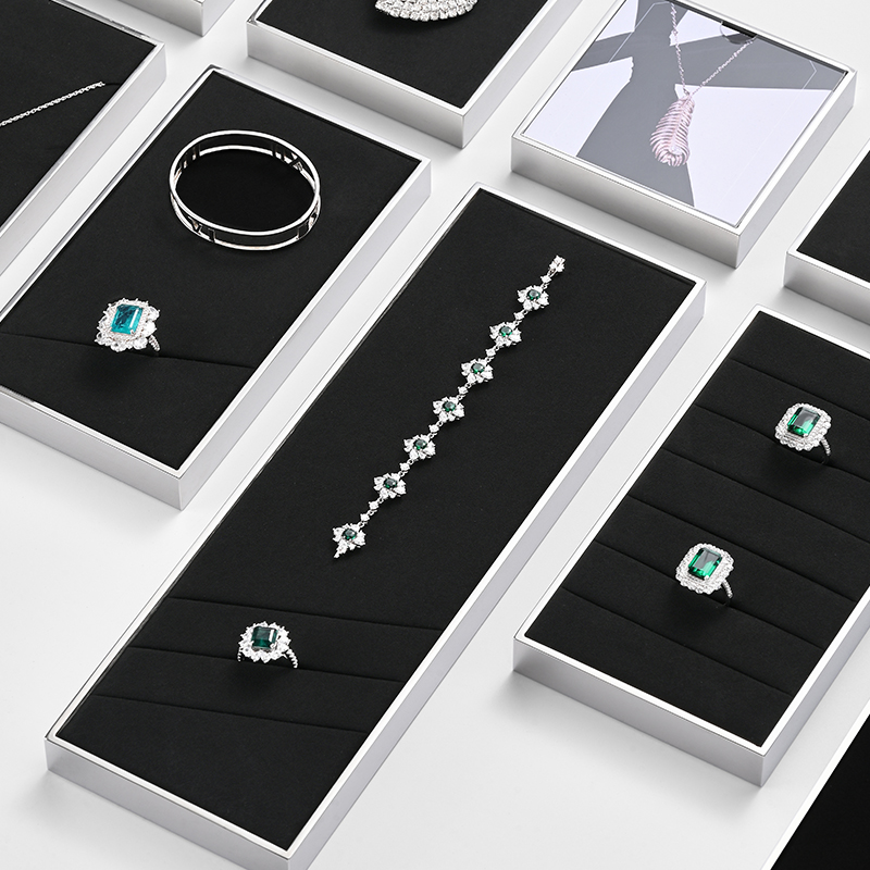 JS110 elegant black microfiber jewelry display set with silver metal frame