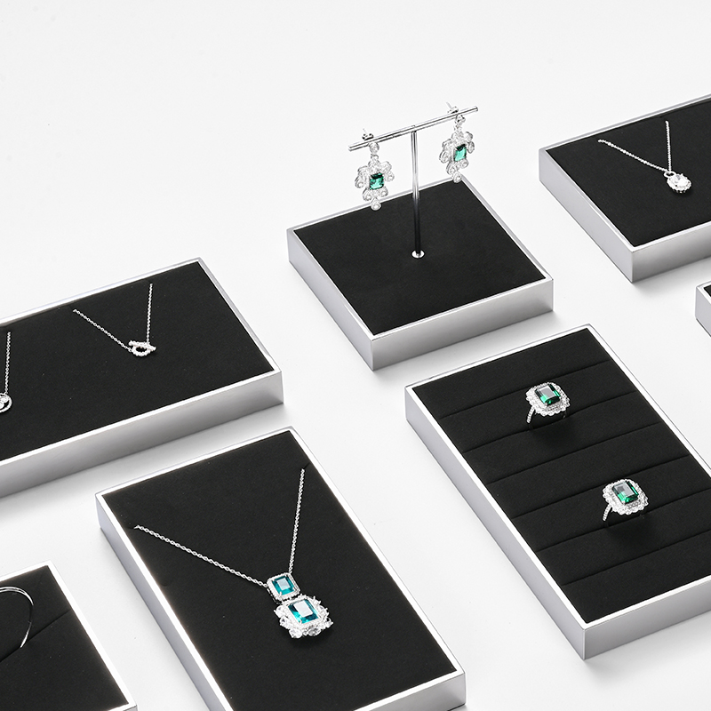 JS110 elegant black microfiber jewelry display set with silver metal frame