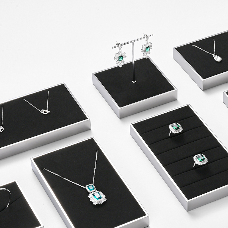 JS110 elegant black microfiber jewelry display set with silver metal frame