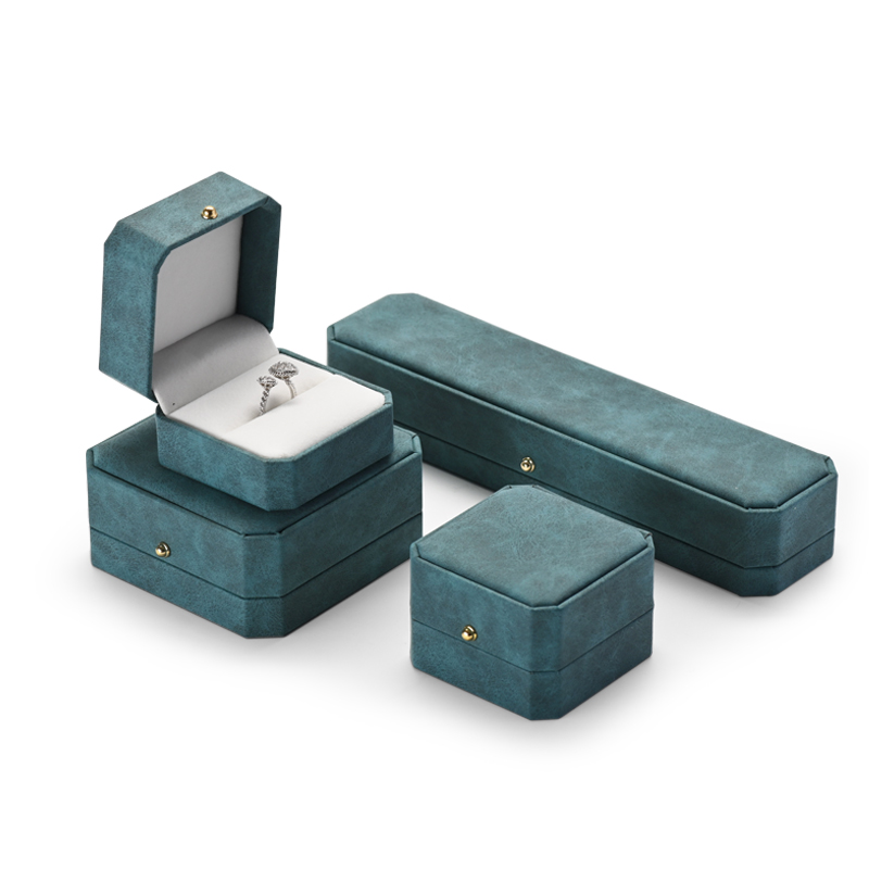 FANXI high quality PU leather cream white Jewelry Boxes Packaging Plastic Jewellery Box with button TC-H077
