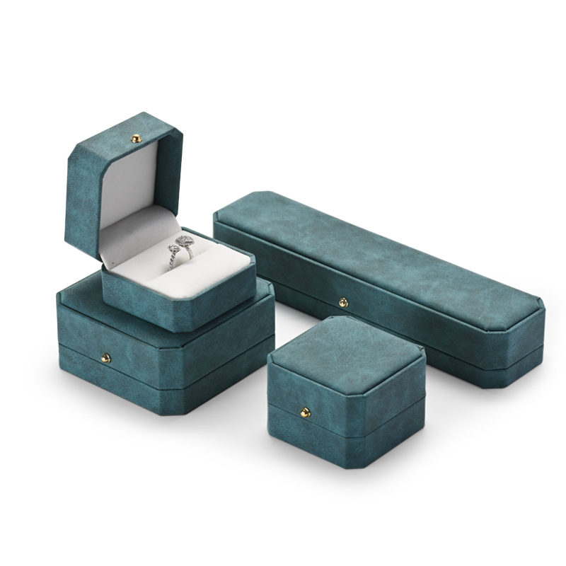 FANXI high quality PU leather cream white Jewelry Boxes Packaging Plastic Jewellery Box with button TC-H077