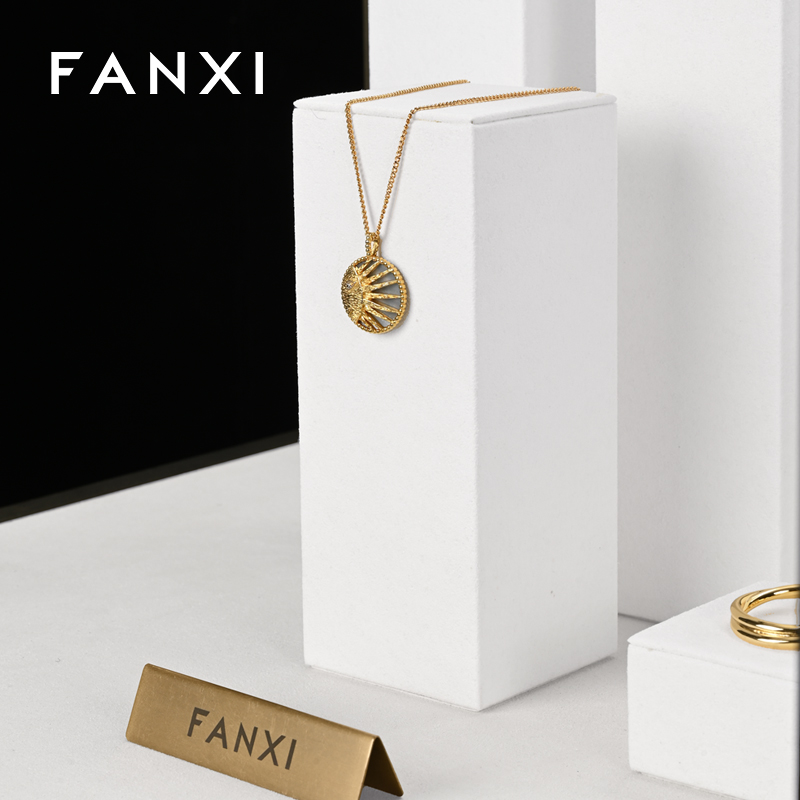 FANXI New arrival elegant white microfiber jewelry display set for window cabinet TT184