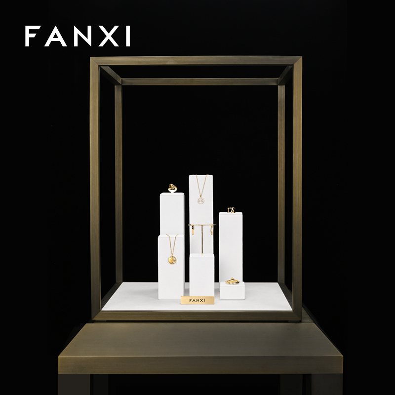 FANXI New arrival elegant white microfiber jewelry display set for window cabinet TT184