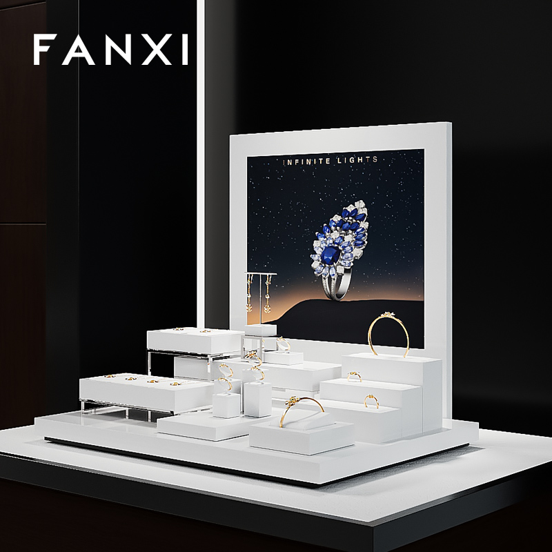 FANXI TT277 Freestyle white PU leather jewelry square style ring pendant earring exhibition with background