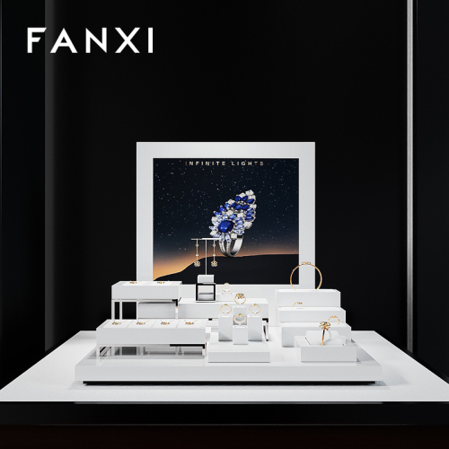 FANXI TT277 Freestyle white PU leather jewelry square style ring pendant earring exhibition with background