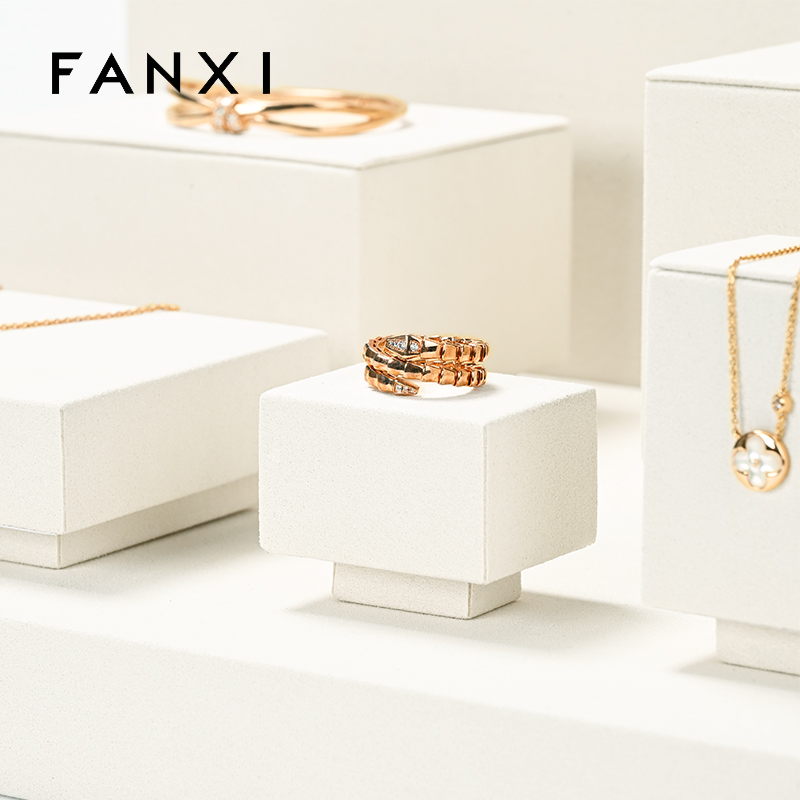 FANXI fashion design TT255 simple and free style jewelry display set with branding board