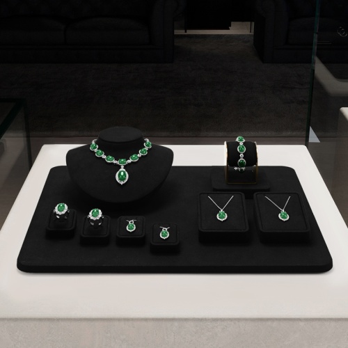 FANXI TT165 Factory Customized New Jewelry Display Sets Metal PU Leather Ring Earrings Necklace Holder Jewelry Showcas Display Stand