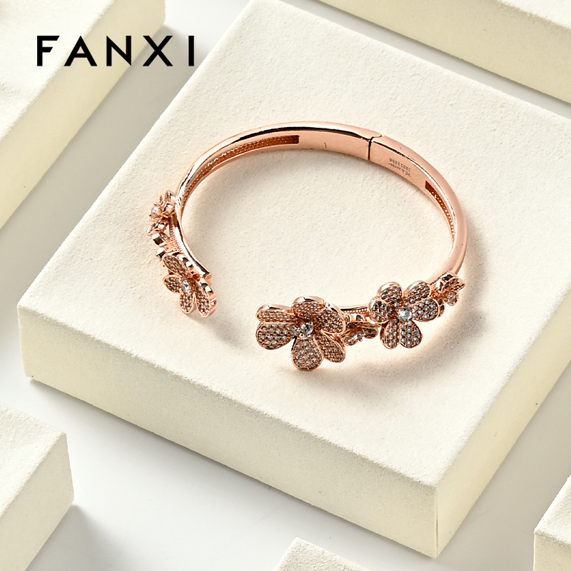 FANXI custom beige jewellery service tray for ring earrings necklace bracelet micofiber Jewelry Exhibitor tray