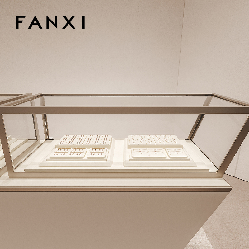 FANXI Original customized Microfiber showcase jewelry display set jewelry display for retail shop