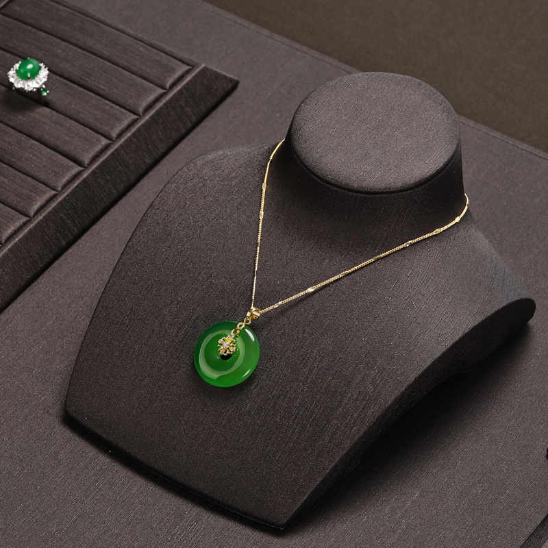FANXI Newest Custom luxury jewelry Display plates with black pu leather for ring necklace Jewelry Window Display Sets
