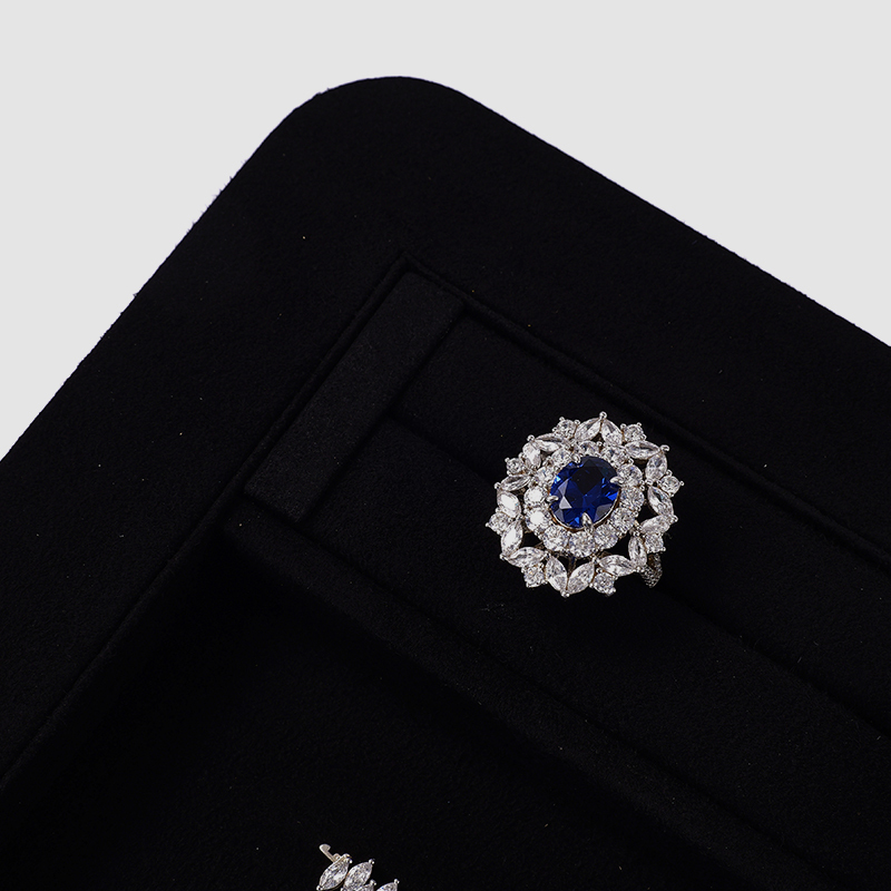 FANXI China Custom New BLACK PU Leather Jewelry Displays For Ring Earrings Bracelet Microfiber Jewelry Display Trays
