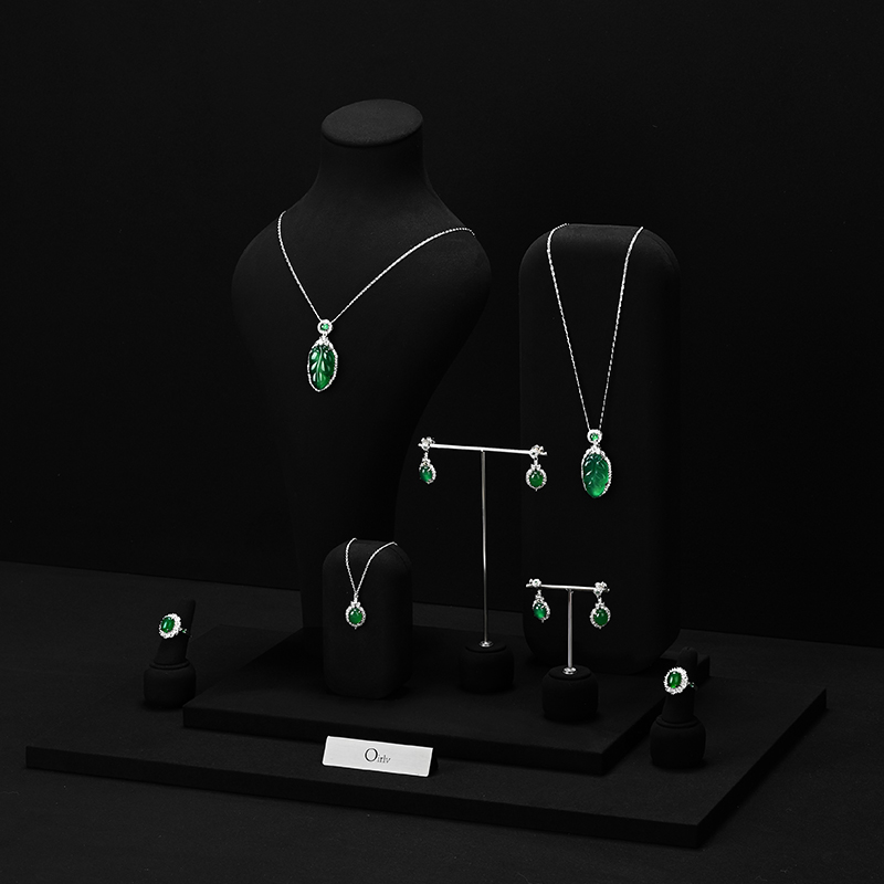 FANXI RX089-97 Custom Luxury Jewelry Exhibitor Organizer Bust For Pendant Black Microfiber Necklace Display Mannequins