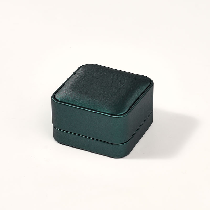 Luxury Earring Ear Stud Velvet Gift Box Custom Logo Wholesale Jewelry Packaging Box