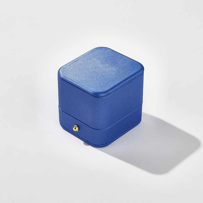 Premium Gift Box Ring Box with Magnetic Closure Lid Gift Jewelry Packaging Rigid Box