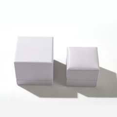 Custom Fashionable Classic Luxury PU Leather Microfiber Hot Sale Double Ring Box Jewelry Box