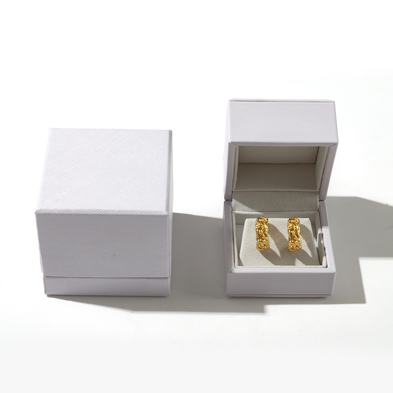 Custom Fashionable Classic Luxury PU Leather Microfiber Hot Sale Double Ring Box Jewelry Box