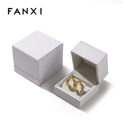Custom Fashionable Classic Luxury PU Leather Microfiber Hot Sale Double Ring Box Jewelry Box