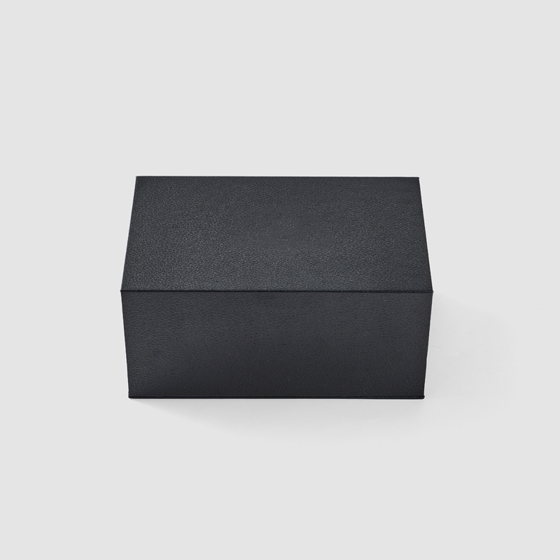 Custom Luxury Paper Cardboard Velvet Magnetic Lid Close Jewelry Ring Bracelet Jewellery Gift Box Packaging