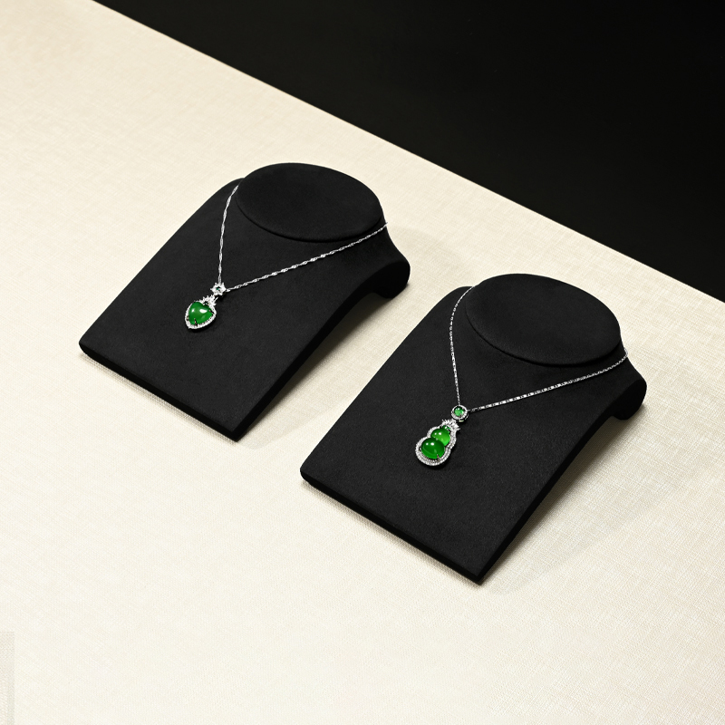 RX116 Custom Printed Jewelry Display Set Busts Black Microfiber Jewelry Display Stands