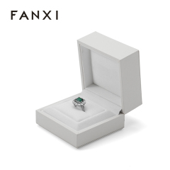 Custom High End Wedding Ring Microfiber Diamond Ring Jewelry Gift Box