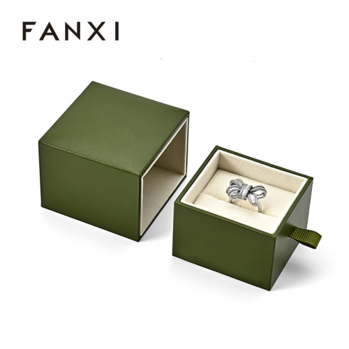 Custom Logo Cardboard Jewelry Gift Bags for Jewelry Packaging Ring Box