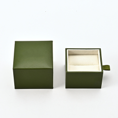 Custom Logo Cardboard Jewelry Gift Bags for Jewelry Packaging Ring Box
