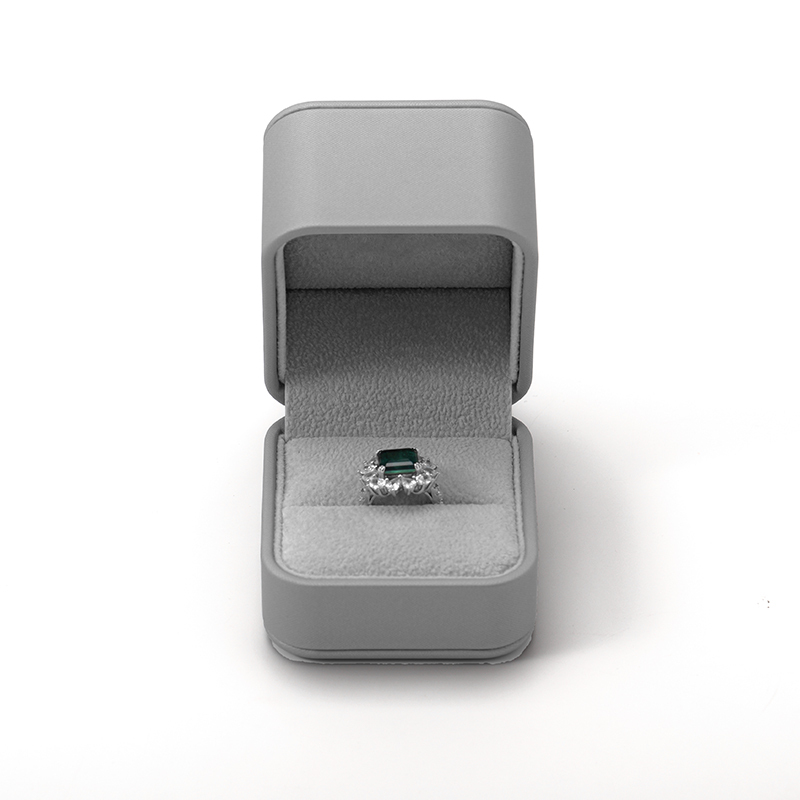 High Quality Customize Jewelry Display Luxury Packaging Leather Box for Ring Holder