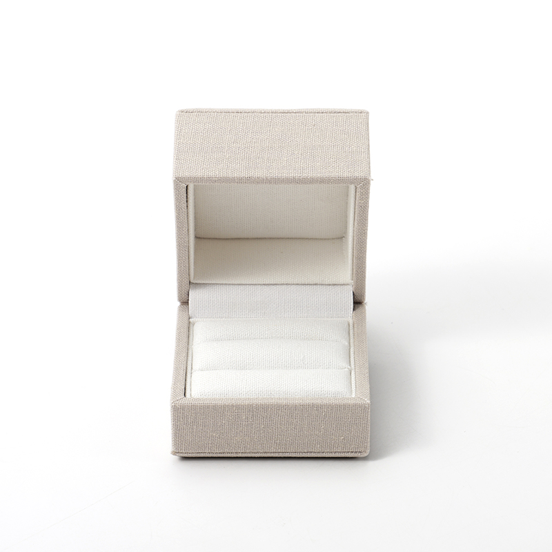 Luxury Ring Box Wedding Jewelry Packaging Box Linen Jewelry Storage Box