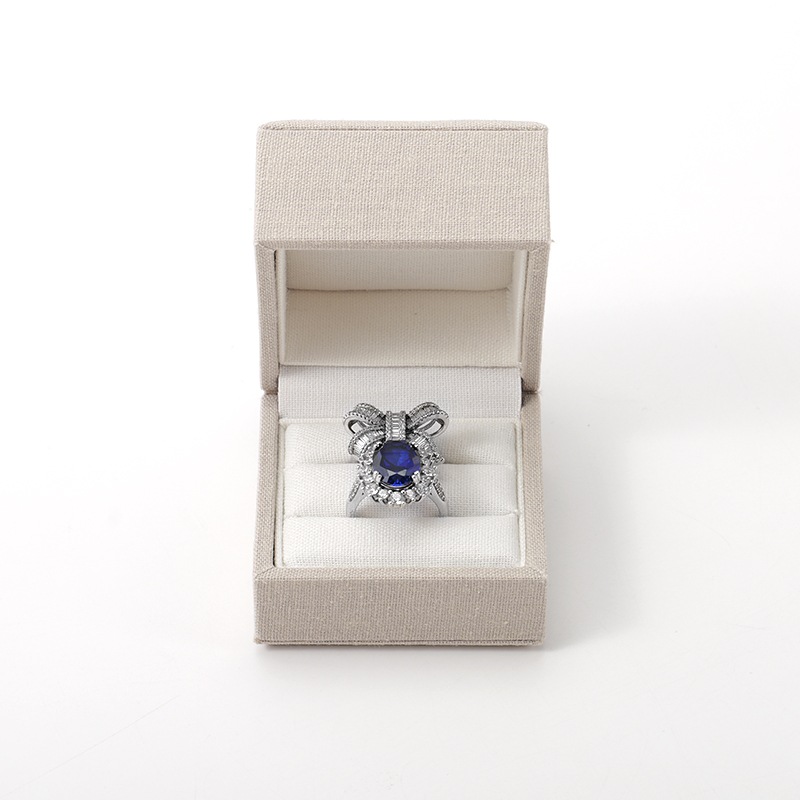 Luxury Ring Box Wedding Jewelry Packaging Box Linen Jewelry Storage Box