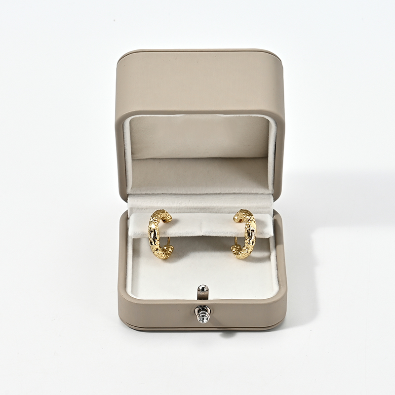 Custom Logo Gift Box Earring Packaging Display Case PU Leather Earrings Jewelry Box
