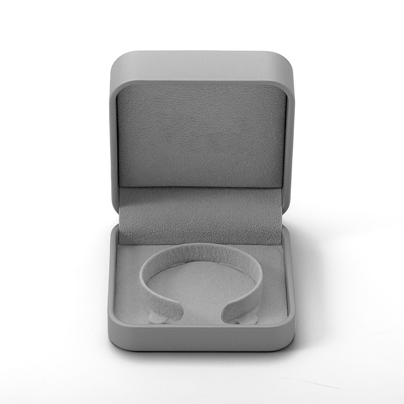 Jewelry Box Cardboard Leather Velvet Customize with Brand Name for Bracelet