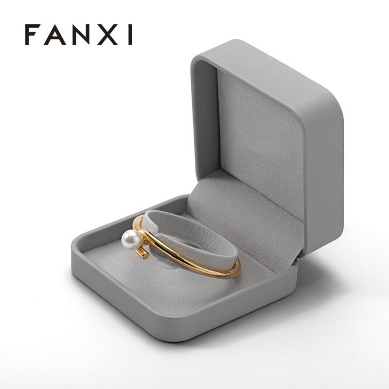 Jewelry Box Cardboard Leather Velvet Customize with Brand Name for Bracelet