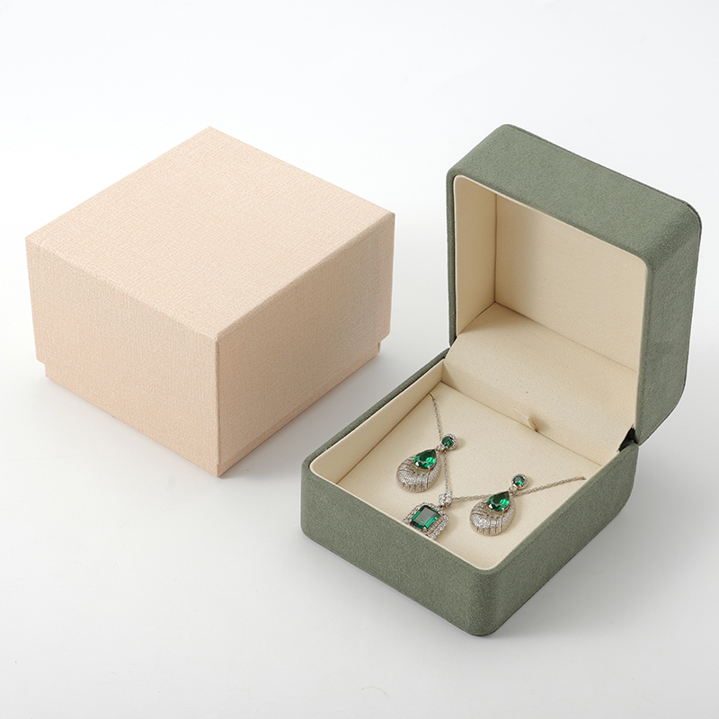 Custom Logo Gift Box Earring Packaging Display Case Microfiber Paper Earrings Jewelry Box
