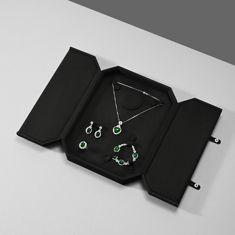 H186 Velvet Jewelry Box Packaging for Fine Jewelry Rings Necklaces Bracelets