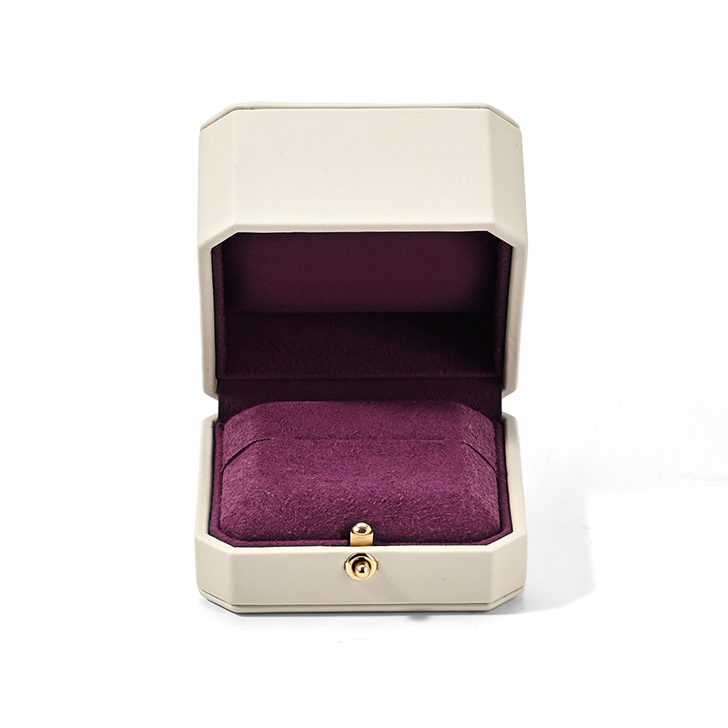 Luxury Jewelry Box Ring Box Beige Leather Microfiber Jewelry Storage Box Custom Logo