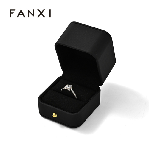 Wholesale Custom Logo Black PU Leather Luxury Ring Gift Box Packaging Boxes Jewelry Box for Rings