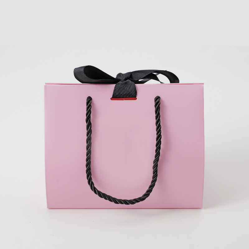 Pink Paper Bag Luxury Handle Gift Packaging Bags With Silk Ribbon Craft Shopping Gift Paper Jewelry Bag