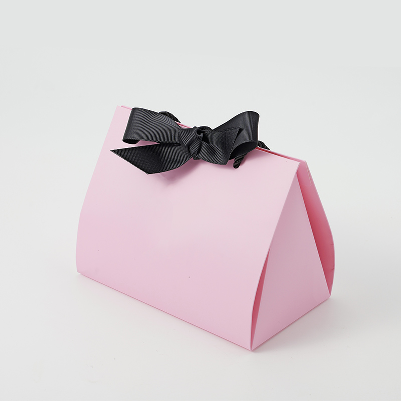 Pink Paper Bag Luxury Handle Gift Packaging Bags With Silk Ribbon Craft Shopping Gift Paper Jewelry Bag