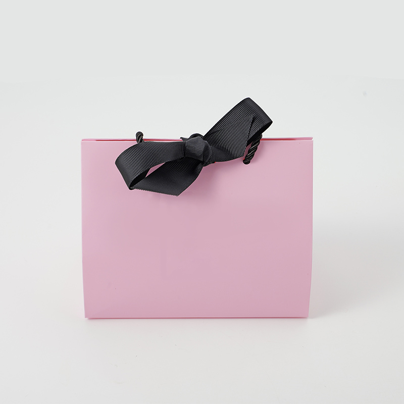 Pink Paper Bag Luxury Handle Gift Packaging Bags With Silk Ribbon Craft Shopping Gift Paper Jewelry Bag
