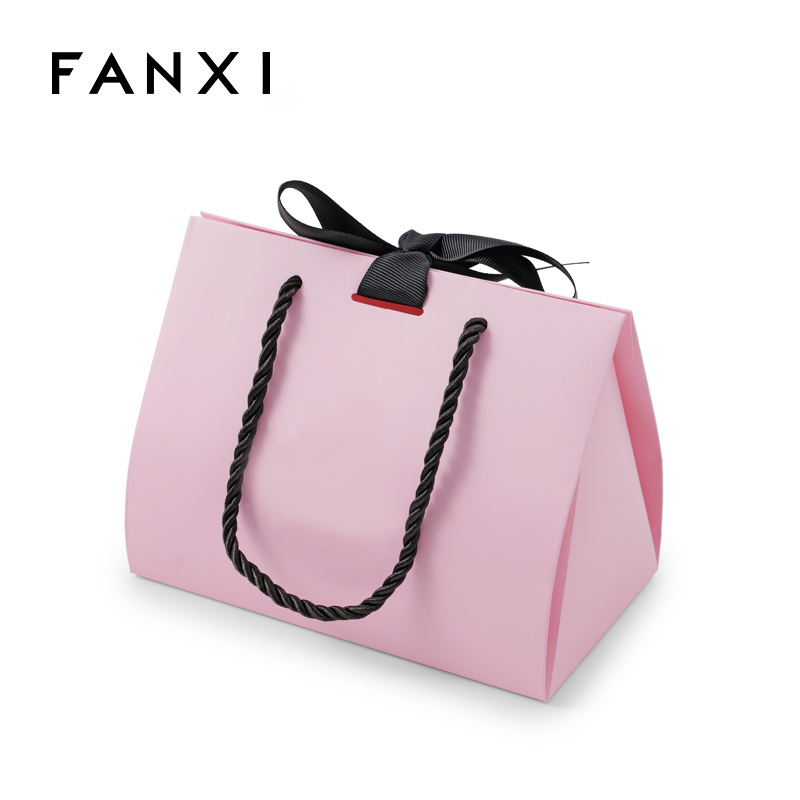 Pink Paper Bag Luxury Handle Gift Packaging Bags With Silk Ribbon Craft Shopping Gift Paper Jewelry Bag
