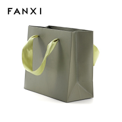 Wholesale Custom Logo Color Printed Luxury Paper Bag Jewelry Gift Packaging Bags with Handle Recycle Paper Shopping Bag