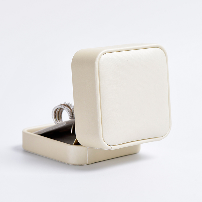 FANXI Luxury Leather Jewellery Box With Microfiber Insert Custom Logo Leather Jewelry Box Gift Boxes Customization Color