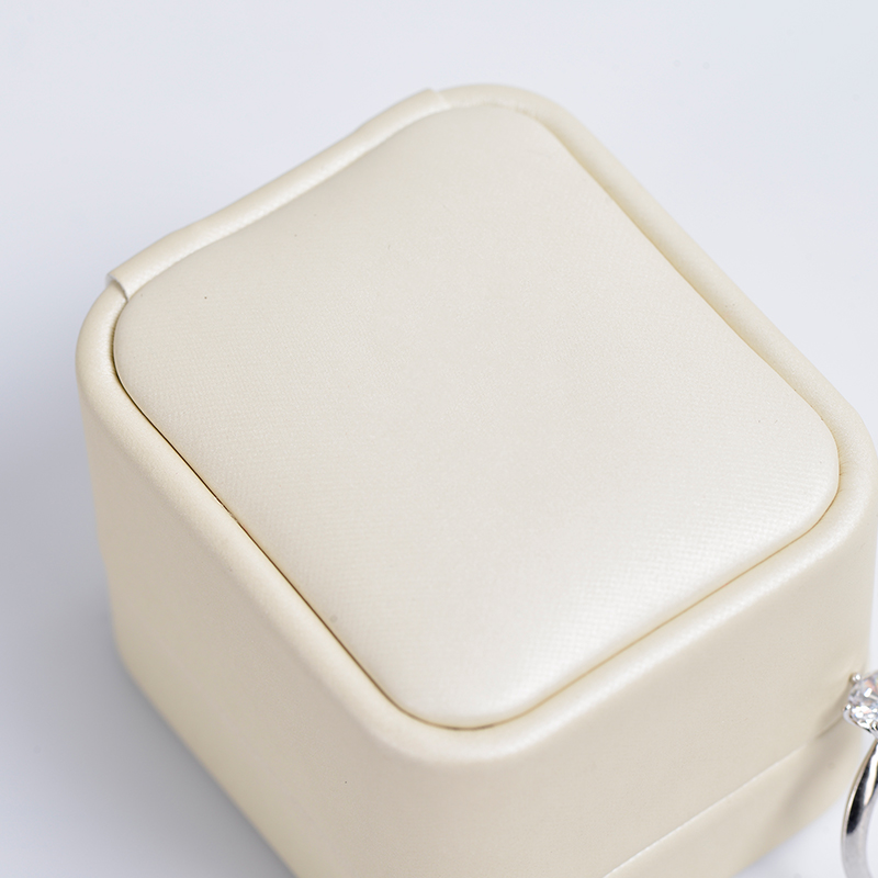 FANXI Luxury Leather Jewellery Box With Microfiber Insert Custom Logo Leather Jewelry Box Gift Boxes Customization Color