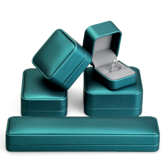 FANXI New Custom Logo Material Printed Green Leather Jewelry Packaging Box for Ring Pedant Bracelet Chain