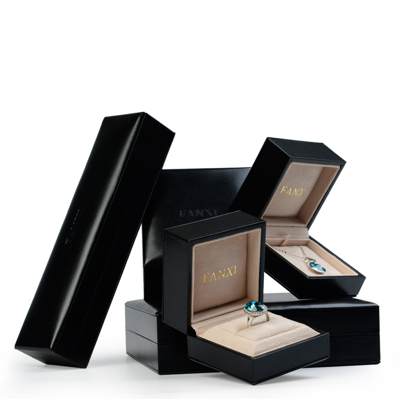FANXI Custom Logo Top Quality Black PU Leather Suede Insert Boxes Ring Necklace Bracelet Gift Packaging Plastic Jewelry Box