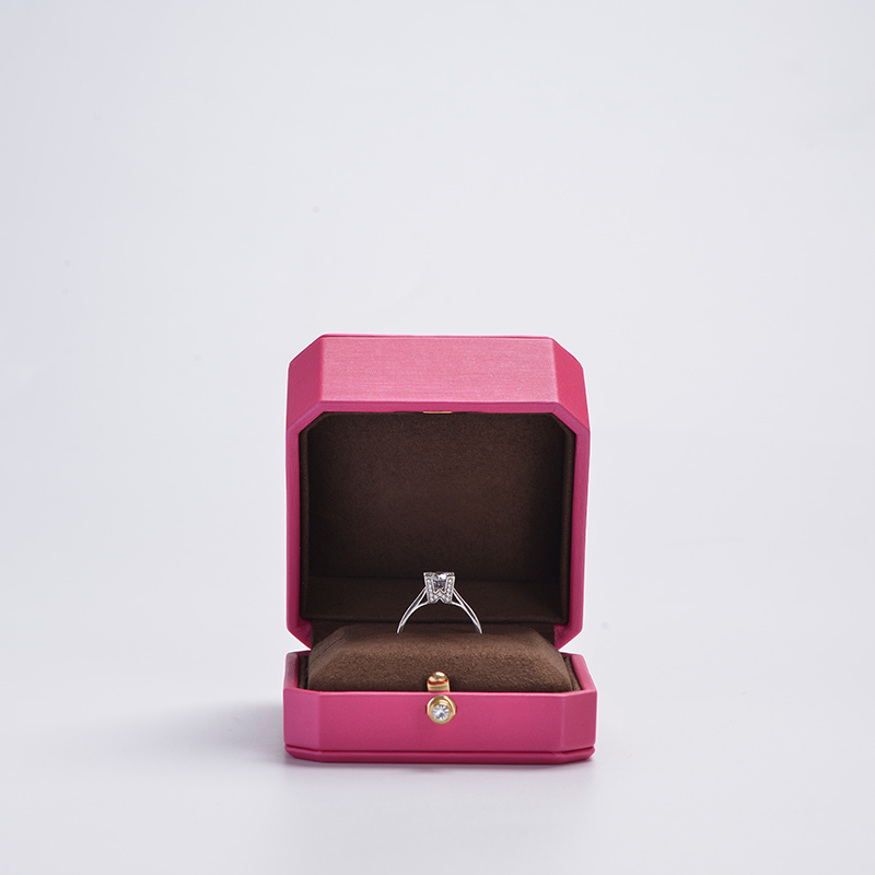 FANXI Customized logo jewelry packaging box PU leather with brown microfiber ring box jewelry packaging box